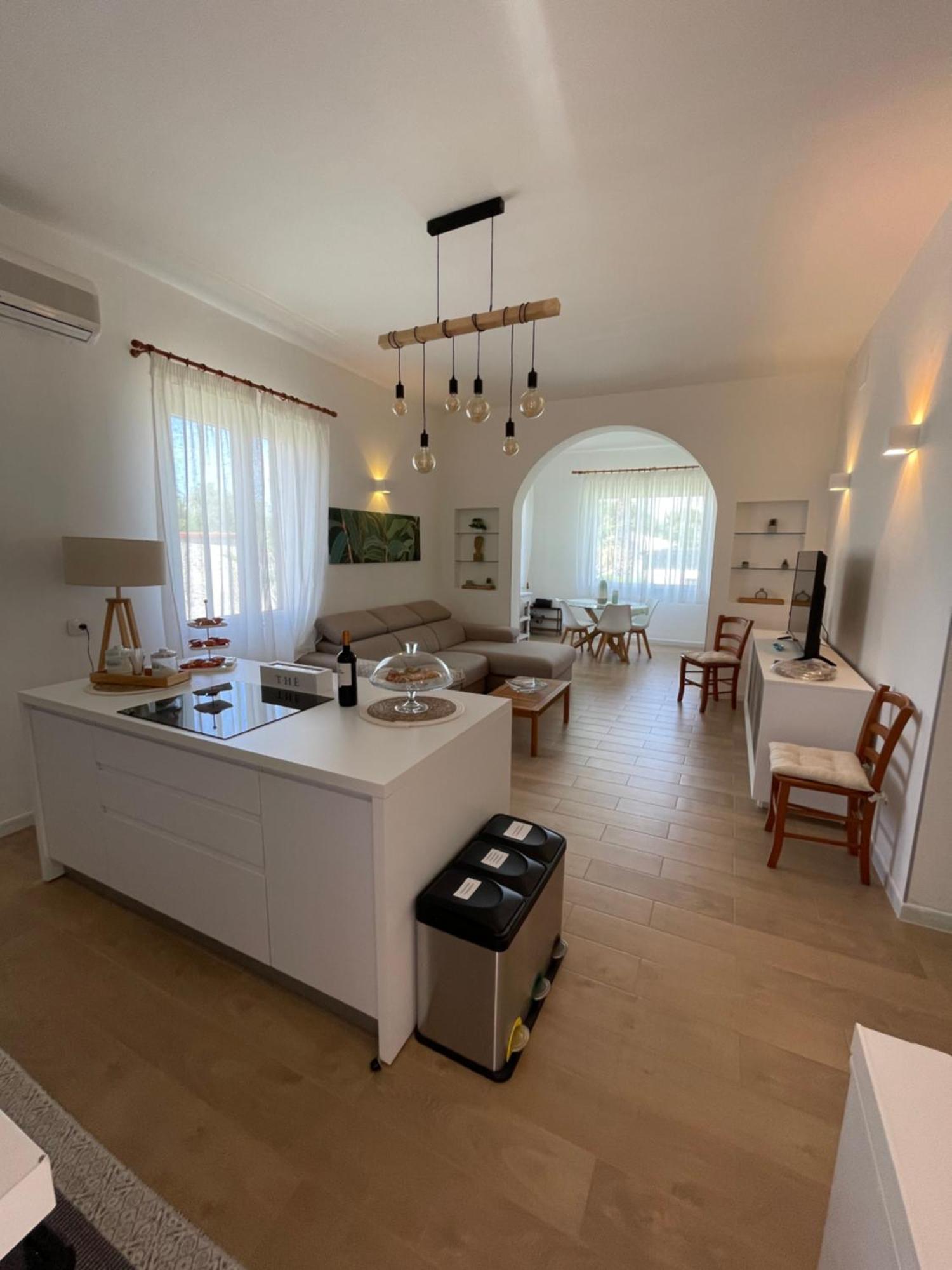 Villa I Mori Di Noro Valderice Eksteriør billede